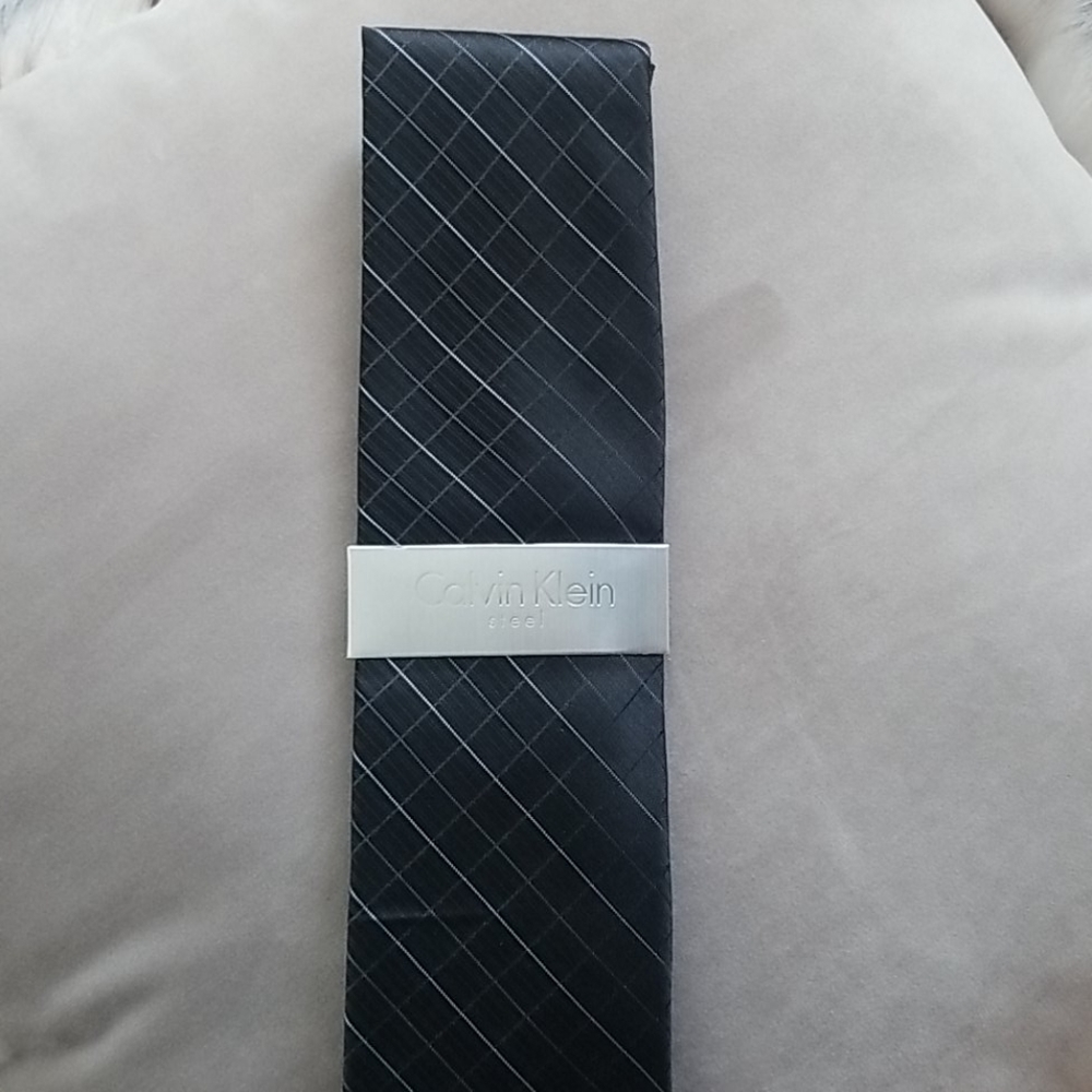 🆕️Calvin Klein 100% Silk Tie